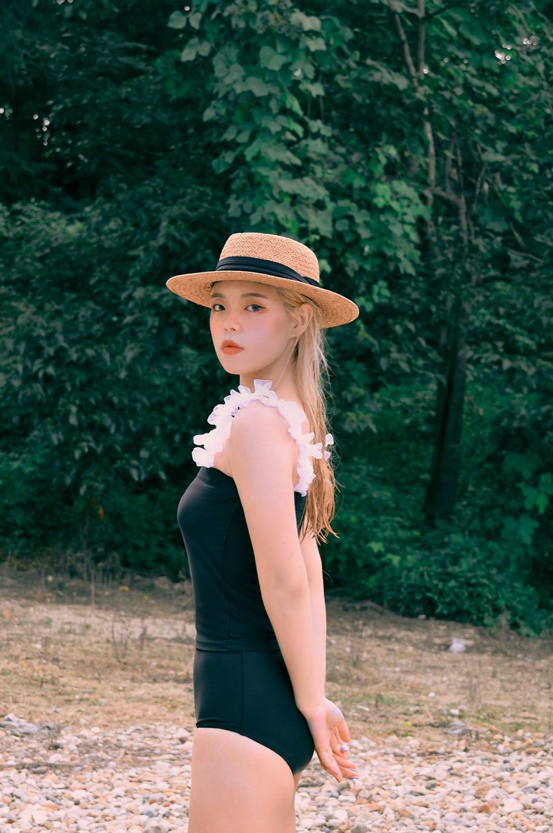 ruffle multi tricot span long tube top (black)