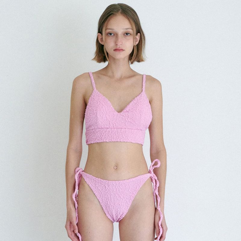 MOIFAIRE（モイフェア）の「STRING SHIRRING BIKINI SET / PINK（Swimwear）」
