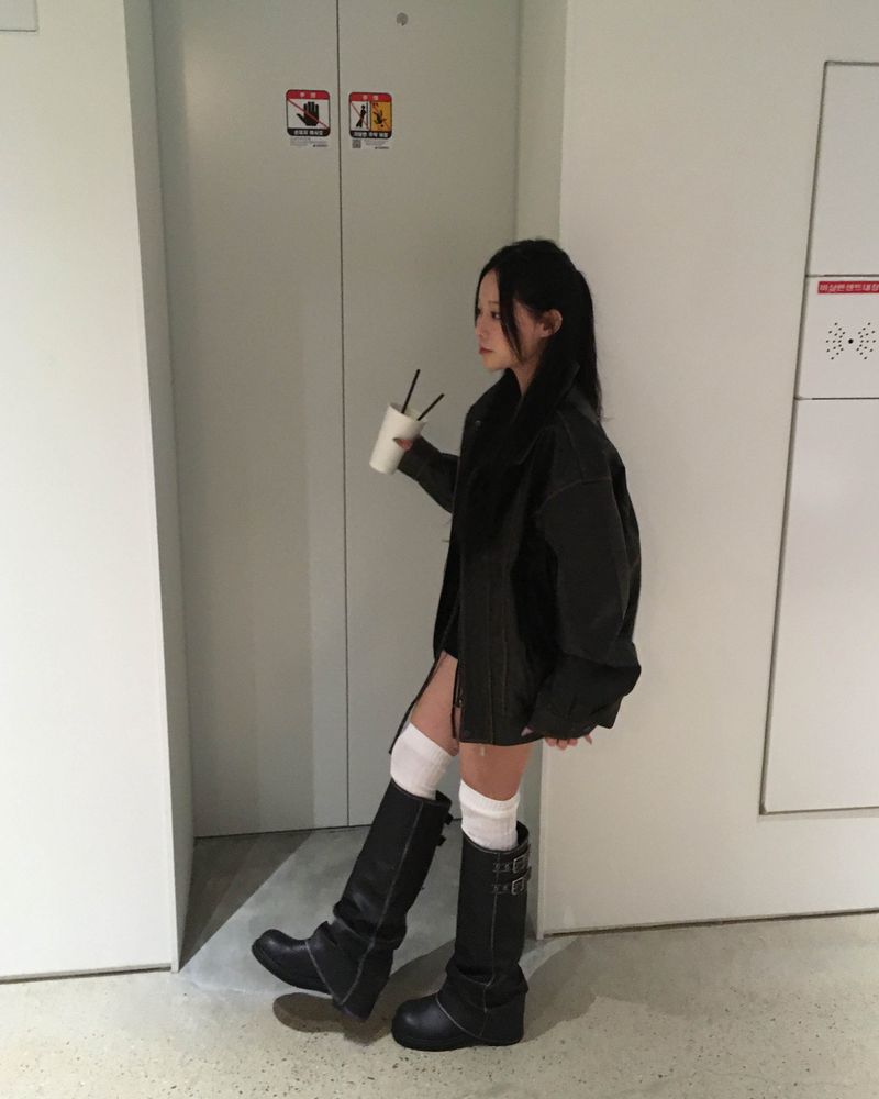 Vintage fold warmer boots