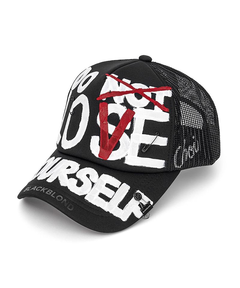 BLACKBLOND（ブラックブロンド）の「BBD DLY Graffiti Trucker Mesh Cap Dark Ver. (Black)（Hats）」