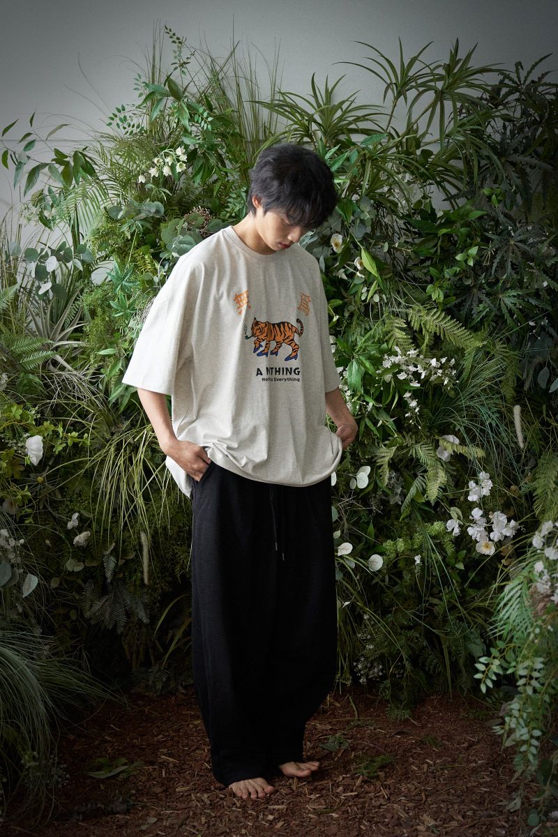 MU-WI PRT. BOX 1/2 TEE (Oatmeal)