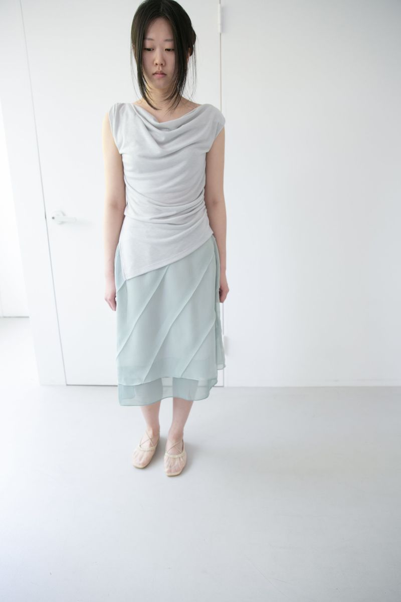 drape off-shoulder sleeveless top(3colors)