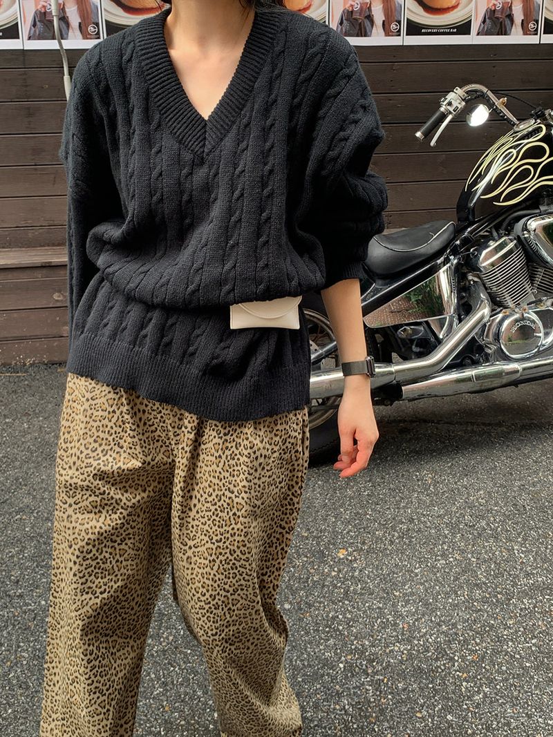 [MADE] Ethol twisted V-knit