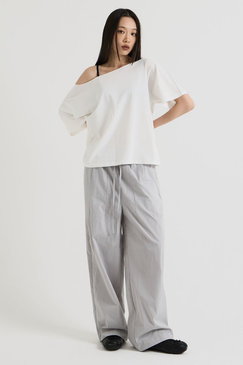 One shoulder t-shirt, White