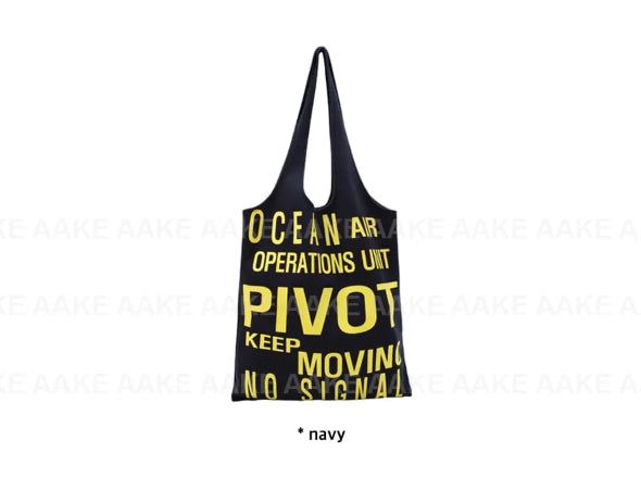 BOLD TYPO SWEAT BAG