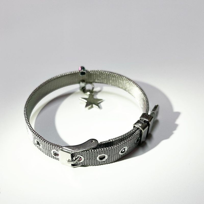 [aespa Giselle/Verivery Kangmin/Sevenus Heejae/YENA] Silver star belt bracelet