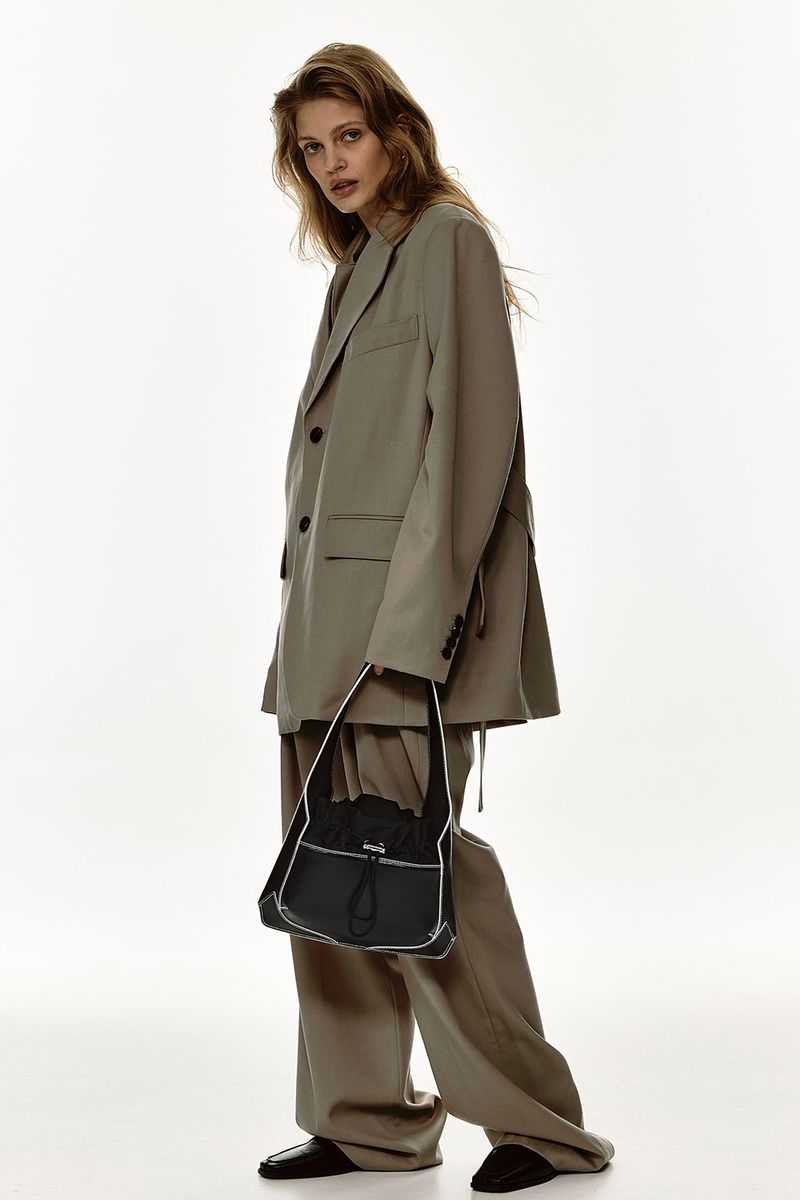 Hold Shoulder bag_Black