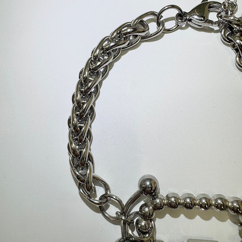 Hardcore bracelet.09