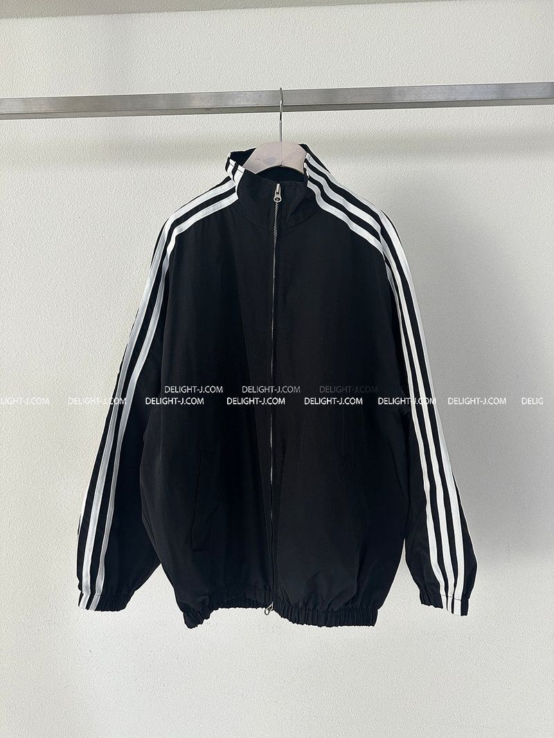 Track reversible double-sided windbreaker