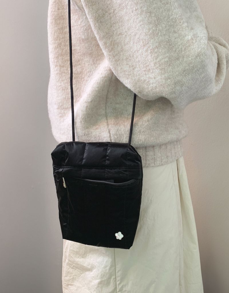 mini pocket bag - padding glossy black