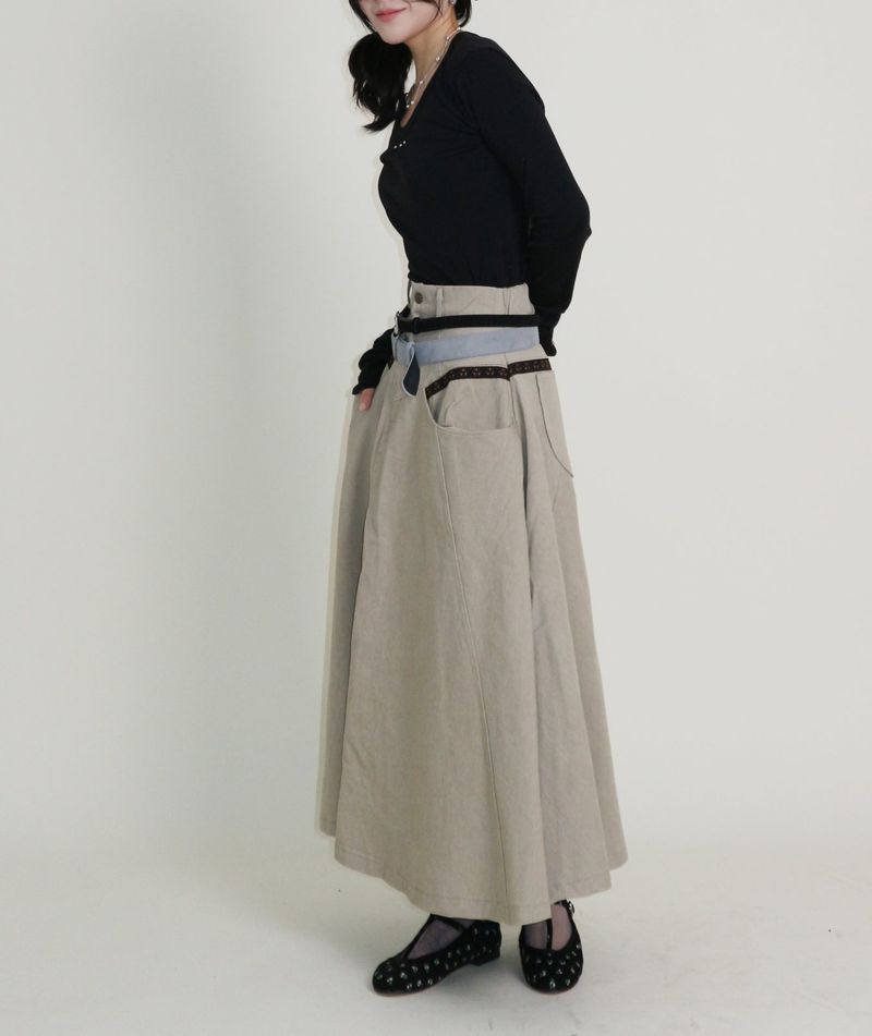 open stud U-neck round long-sleeved T-shirt