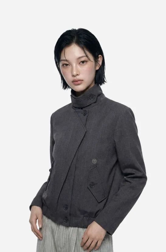 EEUN（イウン）の「26FW★ [ EEUN MADE ] アシンメトリック ボタン ジャンパー（ジャケット/アウター）」