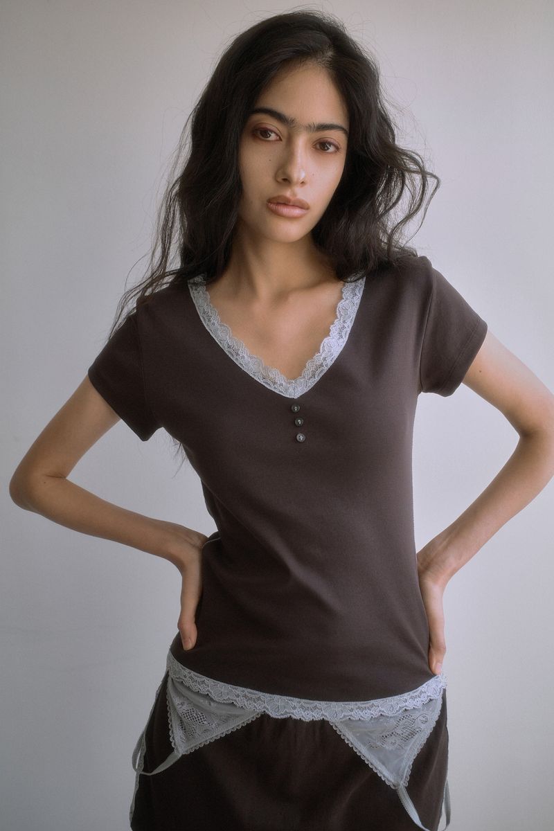 26SS★ [SET] LACE TRIM V-NECK T-SHIRT+SKIRT