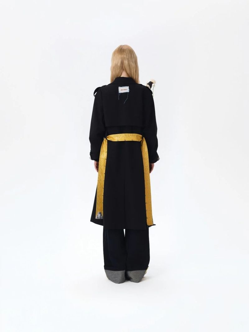 13DE MARZO Tailor Bear Ruler Trench Coat Black