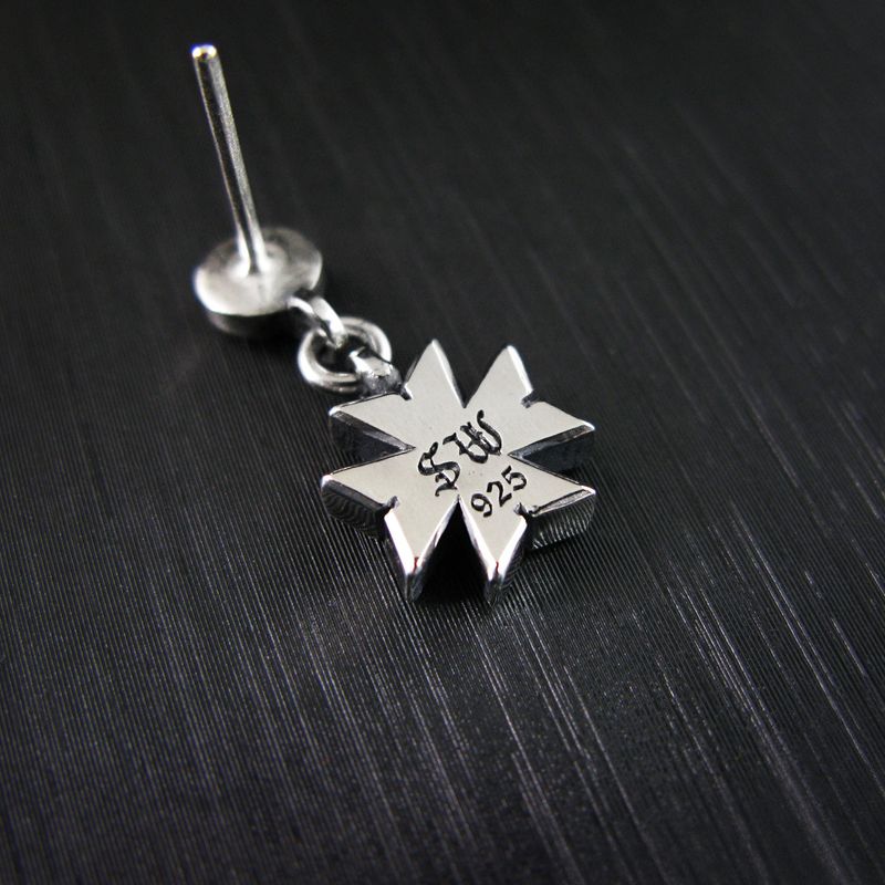 Destiny-D1 silver earring