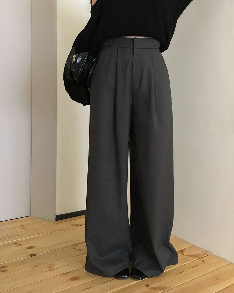 BEIDELLI（ベイデリー）の「メルドバックルピンタックスラックスパンツ（パンツ）」
