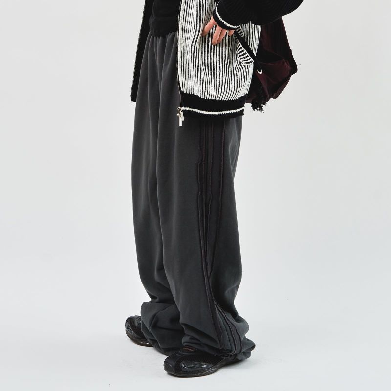 HIFIFNK(ハイファイファンク)の「Division Side Slash Sweatpants (3color)(Pants)」
