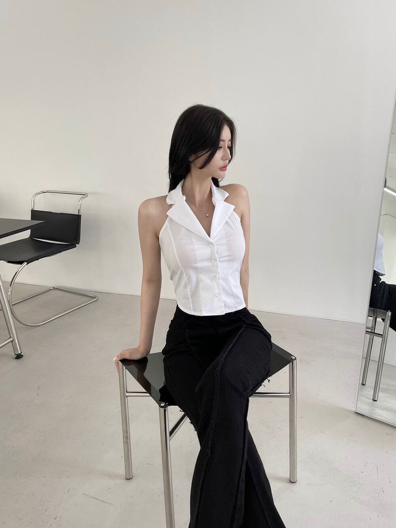 120. Straight halter shirt