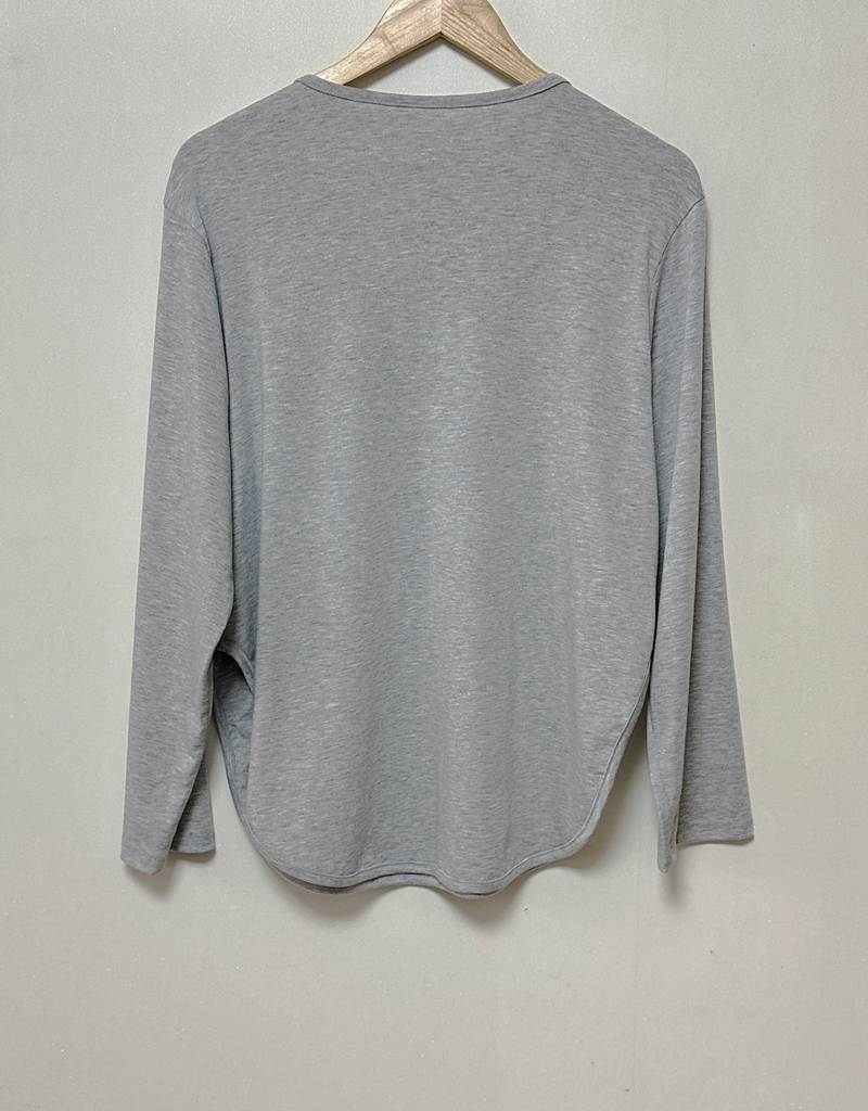 (BASIC ITEM♥/BEST VALUE♥) 3 COLORS STRETCH LIP U-NECK SLEEK LOOSE-FIT BASIC INNER LAYERED LONG-SLEEVE TEE