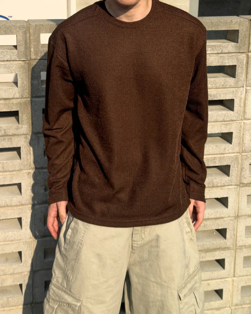 Roen wide cut shoulder knit