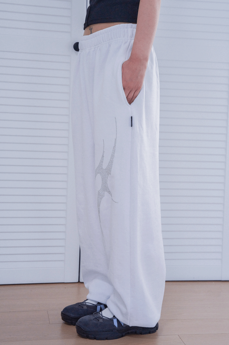 tribal jogger pants_white