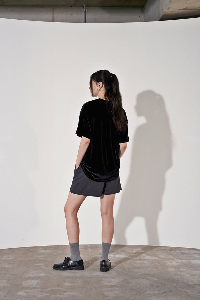 DROP-SHOULDER VELVET 1/2 TEE (Black)