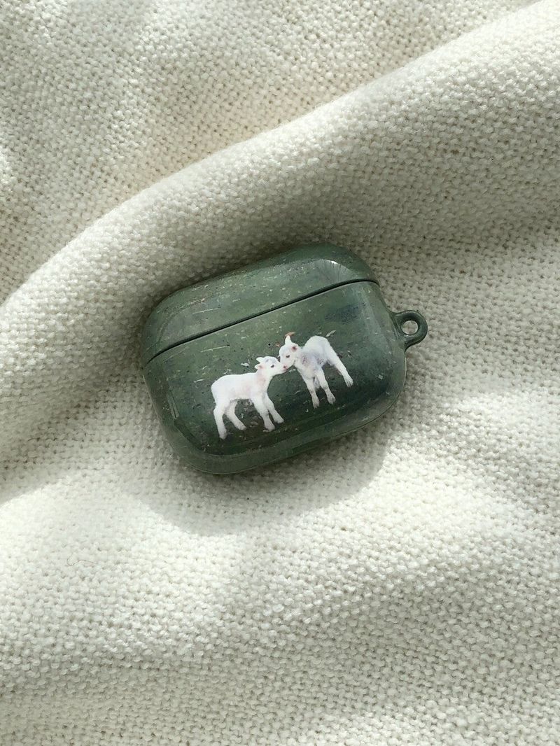 [loving sheep airpods case]