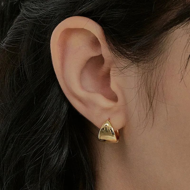 Hei（ヘイ）の「bold cones earrings（Accessories）」