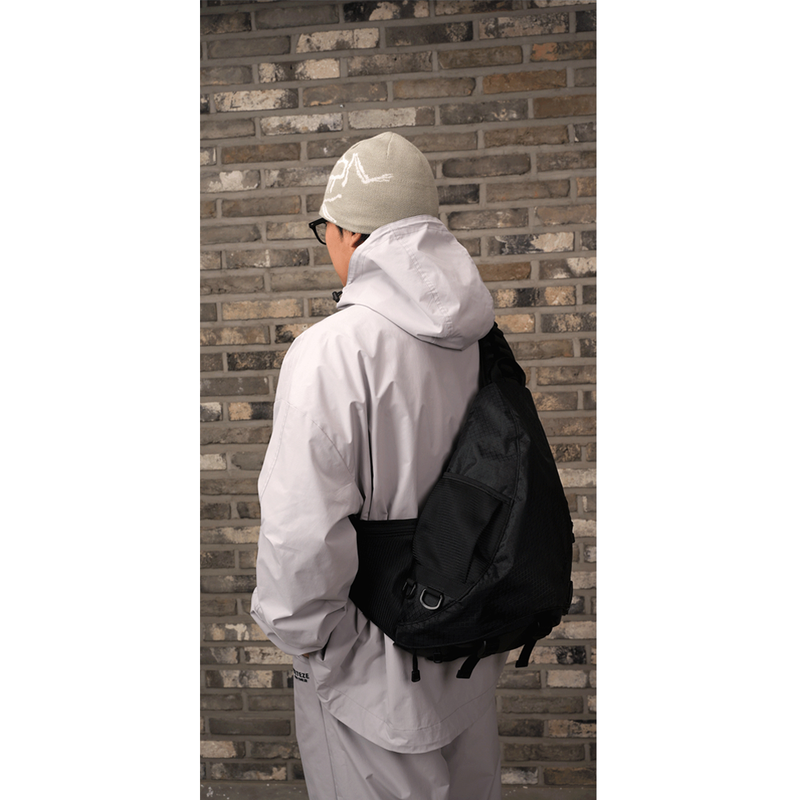 A2K Sling Bag (Black)
