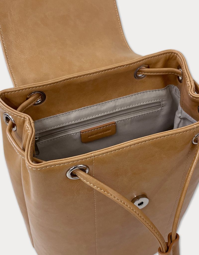 fle backpack - caramel