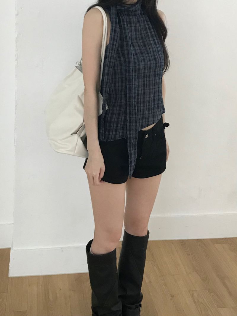 Check halter top (2 colors)