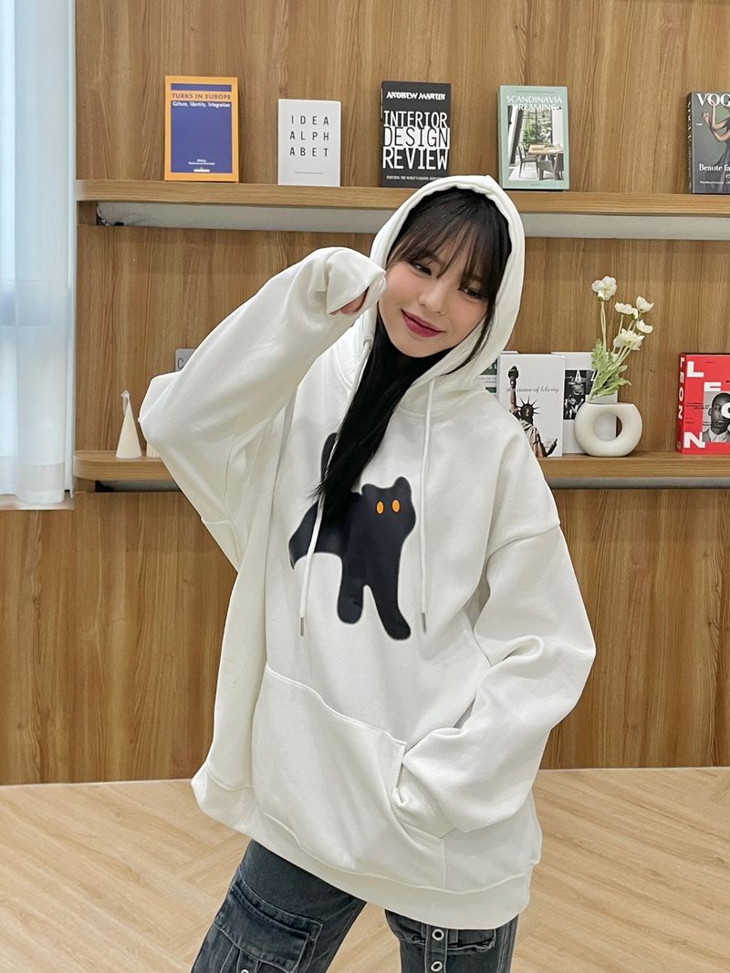 Black cat hood T