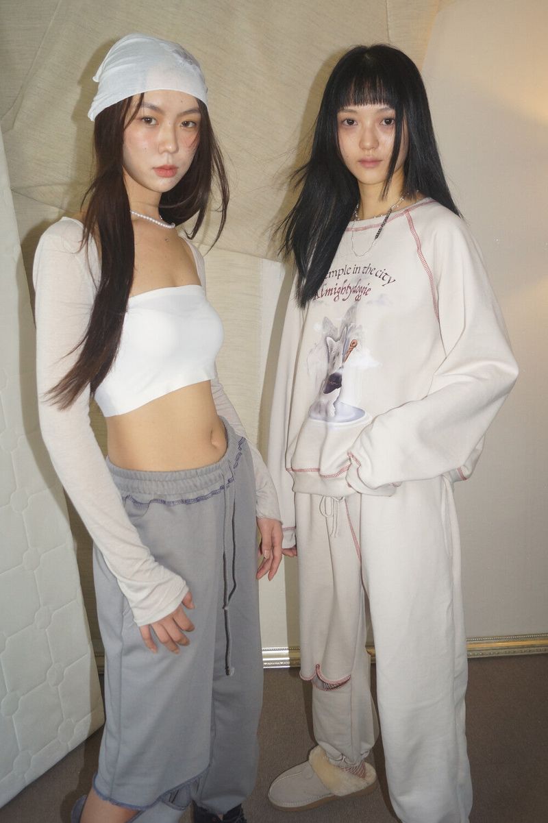 haku oriental sweatshirt [ivory]