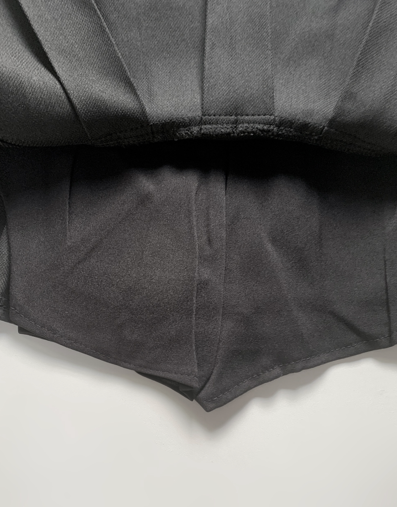 Keina Low-Waist Pleated Skirt (Black)