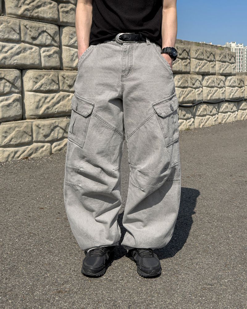 JIIGEUM（ジグム）の「Bion Gray Wash Cargo Denim Pants（Pants）」