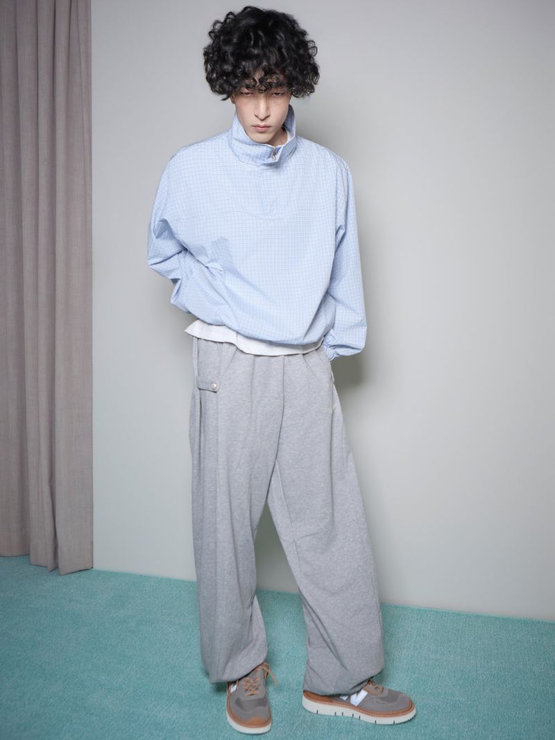 Quarter-Zip Balloon Pullover Shirt