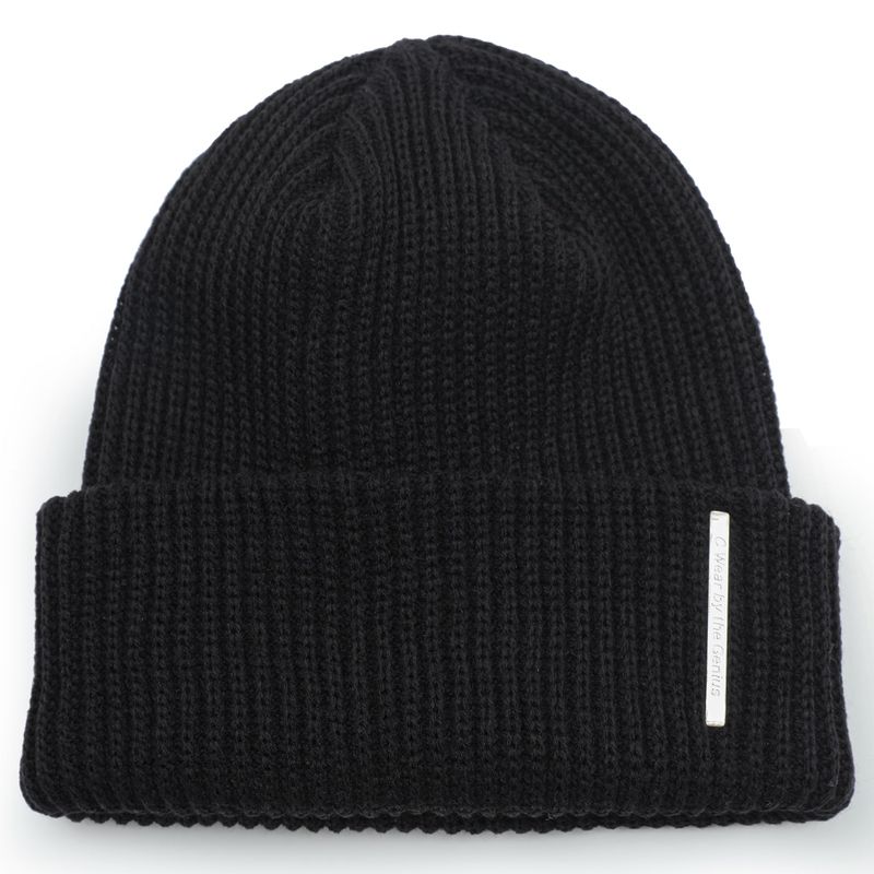 METAL LABEL BOLD KNIT BEANIE BLACK