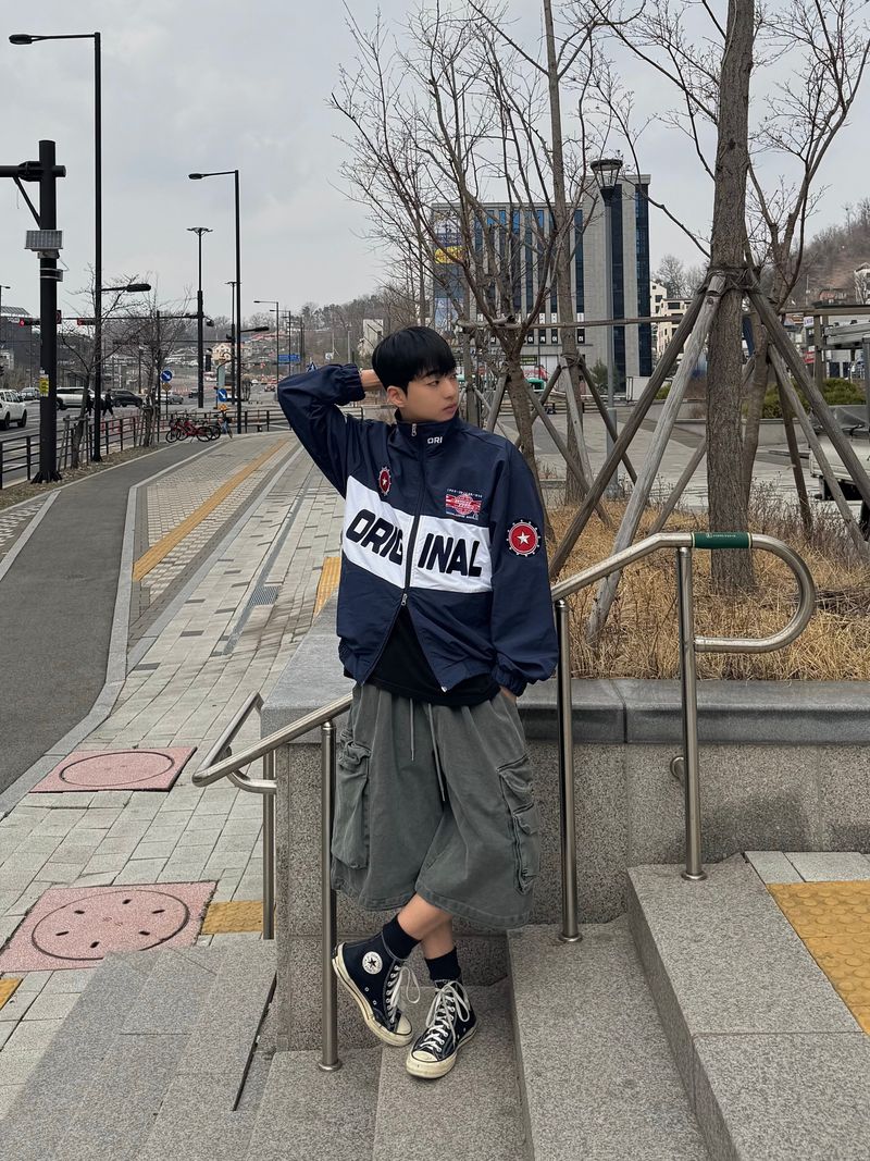 land to-way windbreaker
