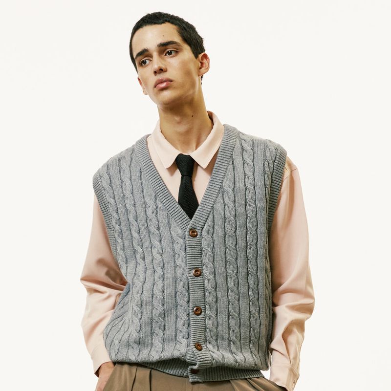 signature square tip knit tie black