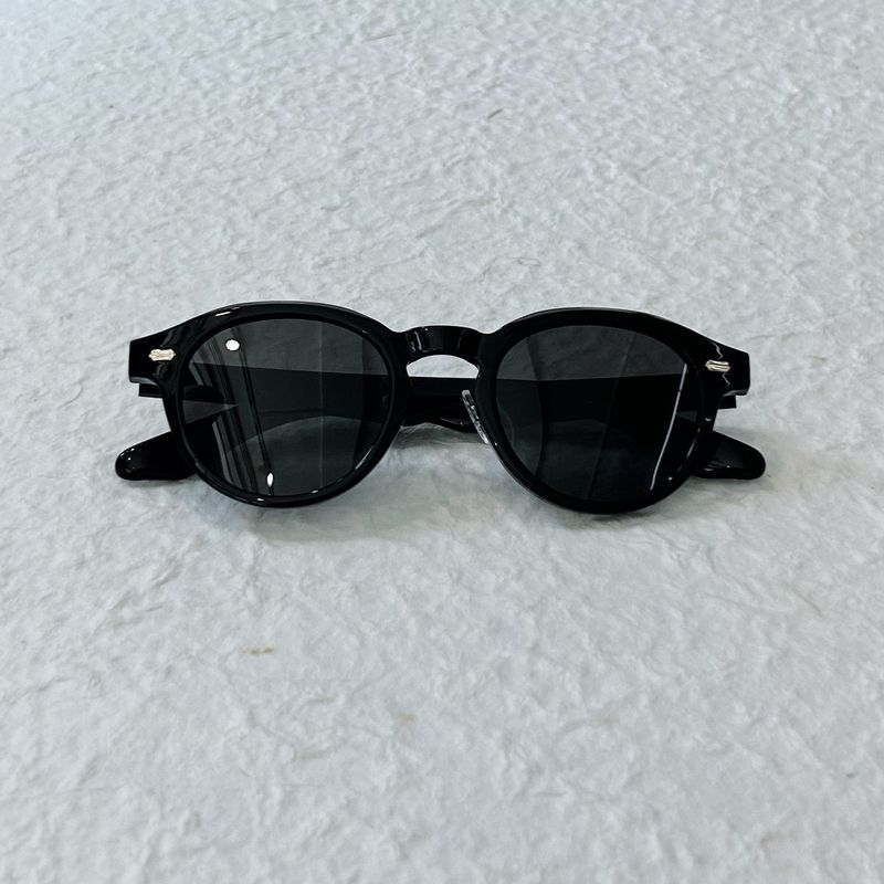 Refined Round Sunglasses