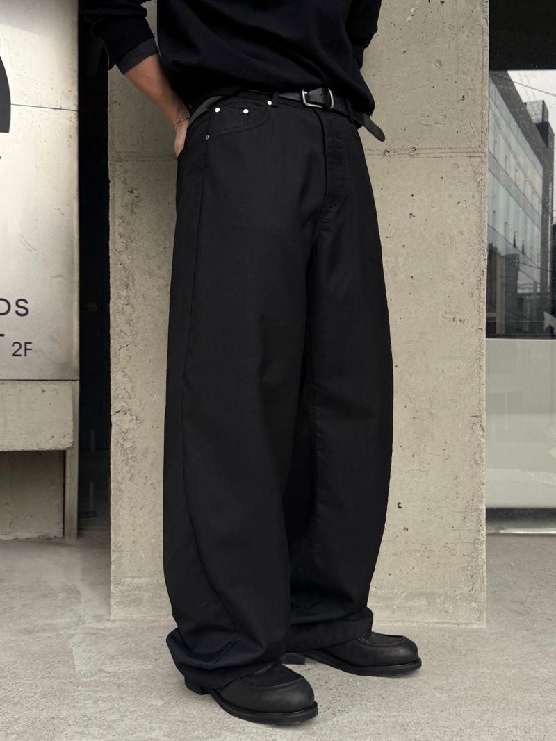 AVAND（アバンド）の「Avan straight rivet slacks（Pants）」