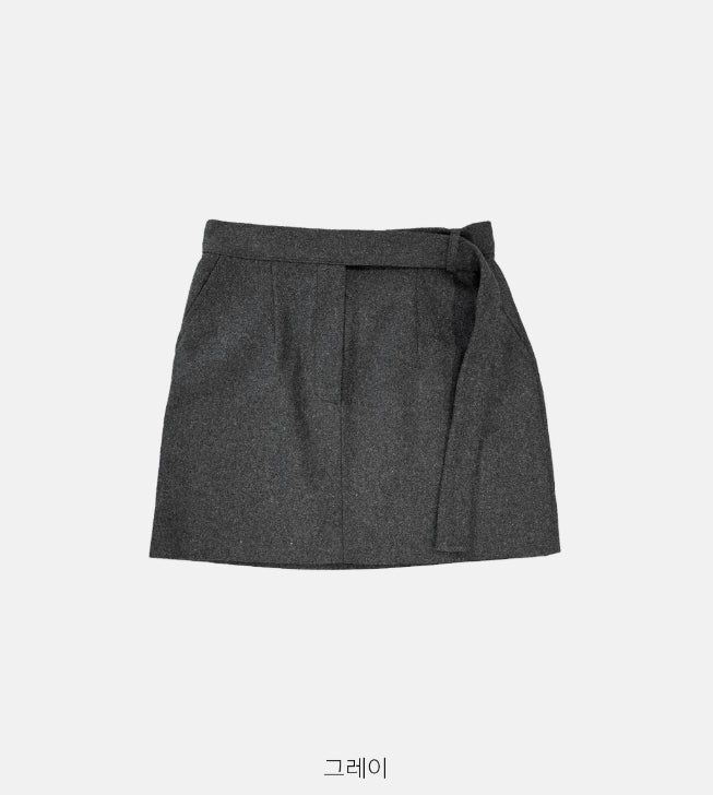 Mori Belt Wool Midi Skirt