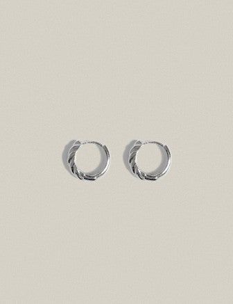 Twisted Huggies Silver