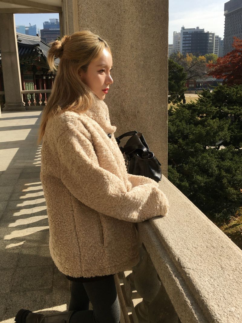 Gumi Suede Fur Coat (4c)