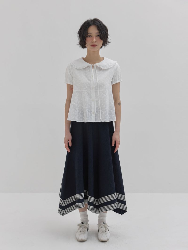 PEEVES PEEVES（ピーブズ ピーブズ）の「Seersucker Flared Maxi Skirt (Navy)（Skirts）」