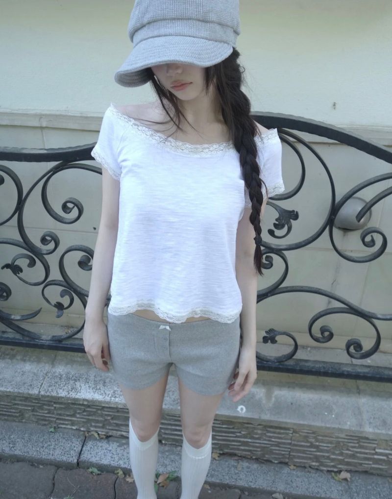 nika shorts