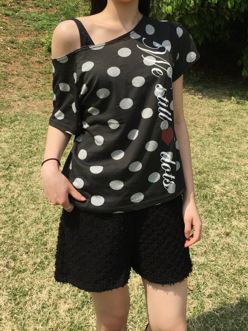 RITCORE（リットコア）の「Tinkle Dot One-Shoulder Short Sleeve T-shirt (4c)（Tops）」