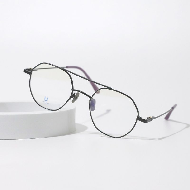 Knouun Round titanium glasses CODE. 103. A Black