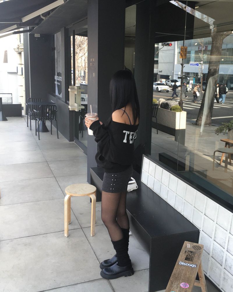 Team off zip up