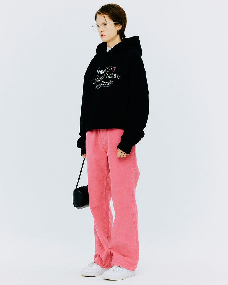 STAND BY TYPO CROP HOODIE-BLACK
